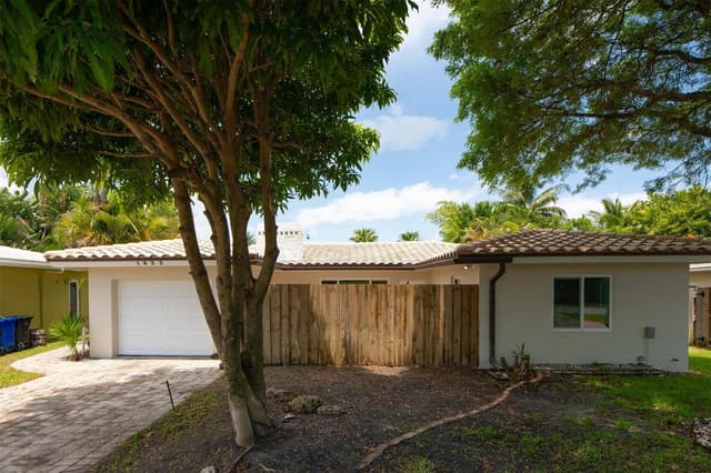 1623 NE 20th Street, Fort Lauderdale FL 33305 - Fort Lauderdale, FL - Photo 2