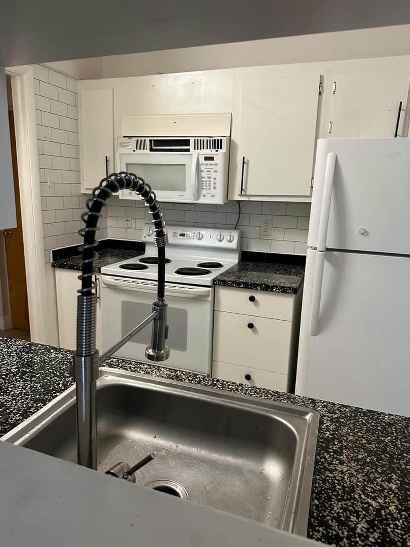 400 N Riverside Drive # 102, Pompano Beach FL 33062