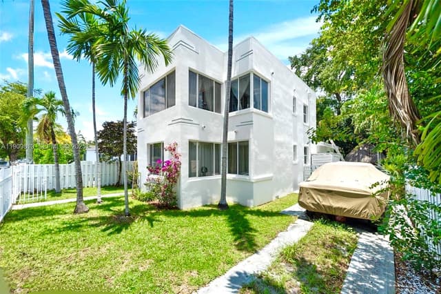 555 NE 70th St, Miami FL 33138 - Miami, FL - Photo 2