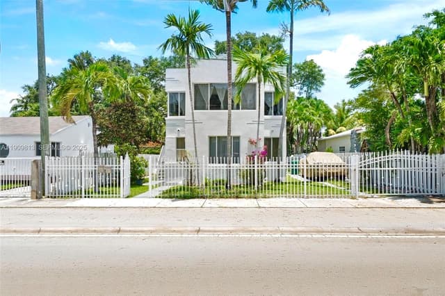 555 NE 70th St, Miami FL 33138 - Miami, FL - Photo 3