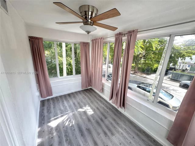 555 NE 70th St, Miami FL 33138 - Miami, FL - Photo 4