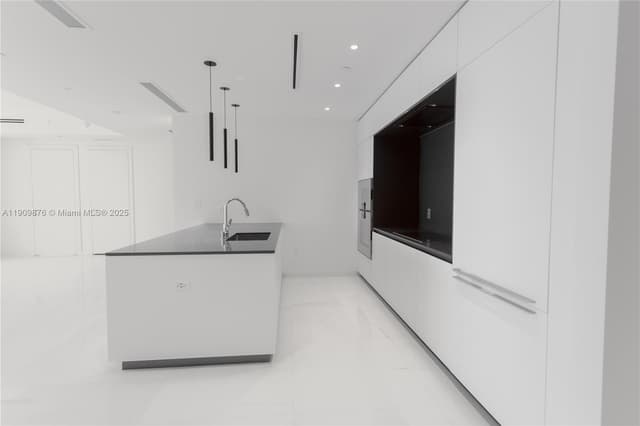 300 Biscayne Blvd Way # 1003, Miami FL 33131 - Miami, FL - Photo 6