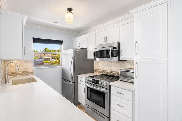 510 High Point Drive # D, Delray Beach FL 33445 - Delray Beach, FL - Photo 3