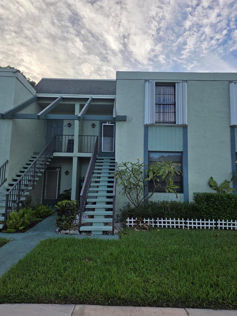 7410 NW 18th Street # 206, Margate FL 33063