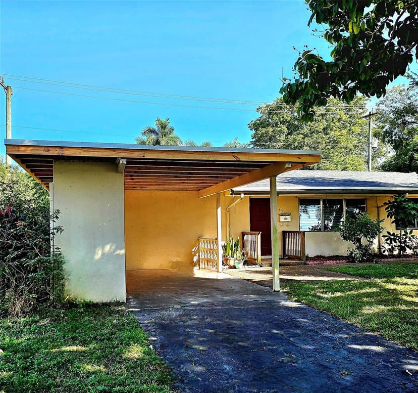 370 NW 65th Avenue, Plantation FL 33317