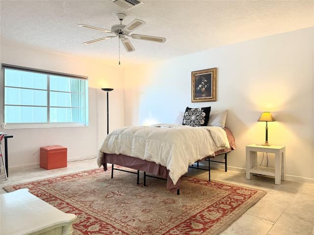 669 W Oakland Park Boulevard # 220b, Oakland Park FL 33311 - Oakland Park, FL - Photo 4