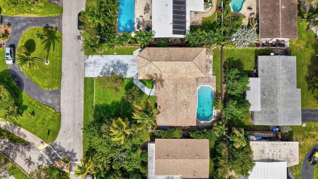 1300 NE 26th Avenue NE, Pompano Beach FL 33062 - Pompano Beach, FL - Photo 4