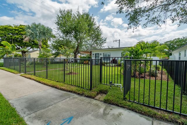 301 S Swinton Avenue, Delray Beach FL 33444 - Delray Beach, FL - Photo 3