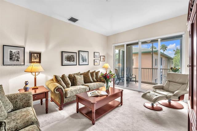 7921 E Exeter Blvd E # 202, Tamarac FL 33321 - Tamarac, FL - Photo 4