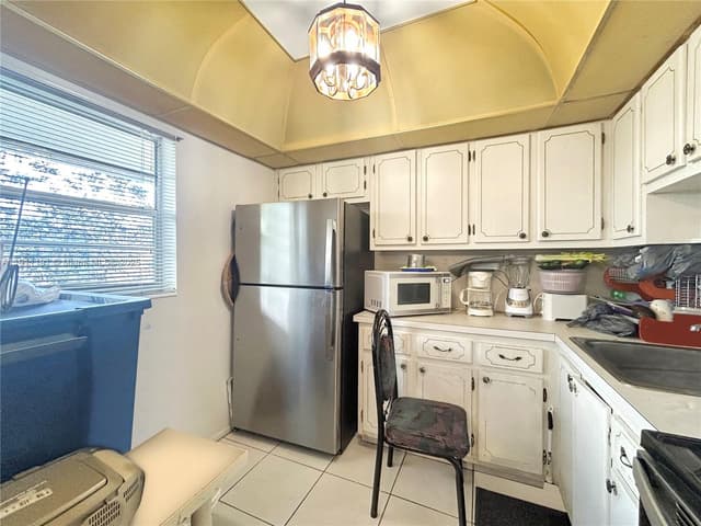 2112 NE 1st Way # 203, Boynton Beach FL 33435 - Boynton Beach, FL - Photo 7