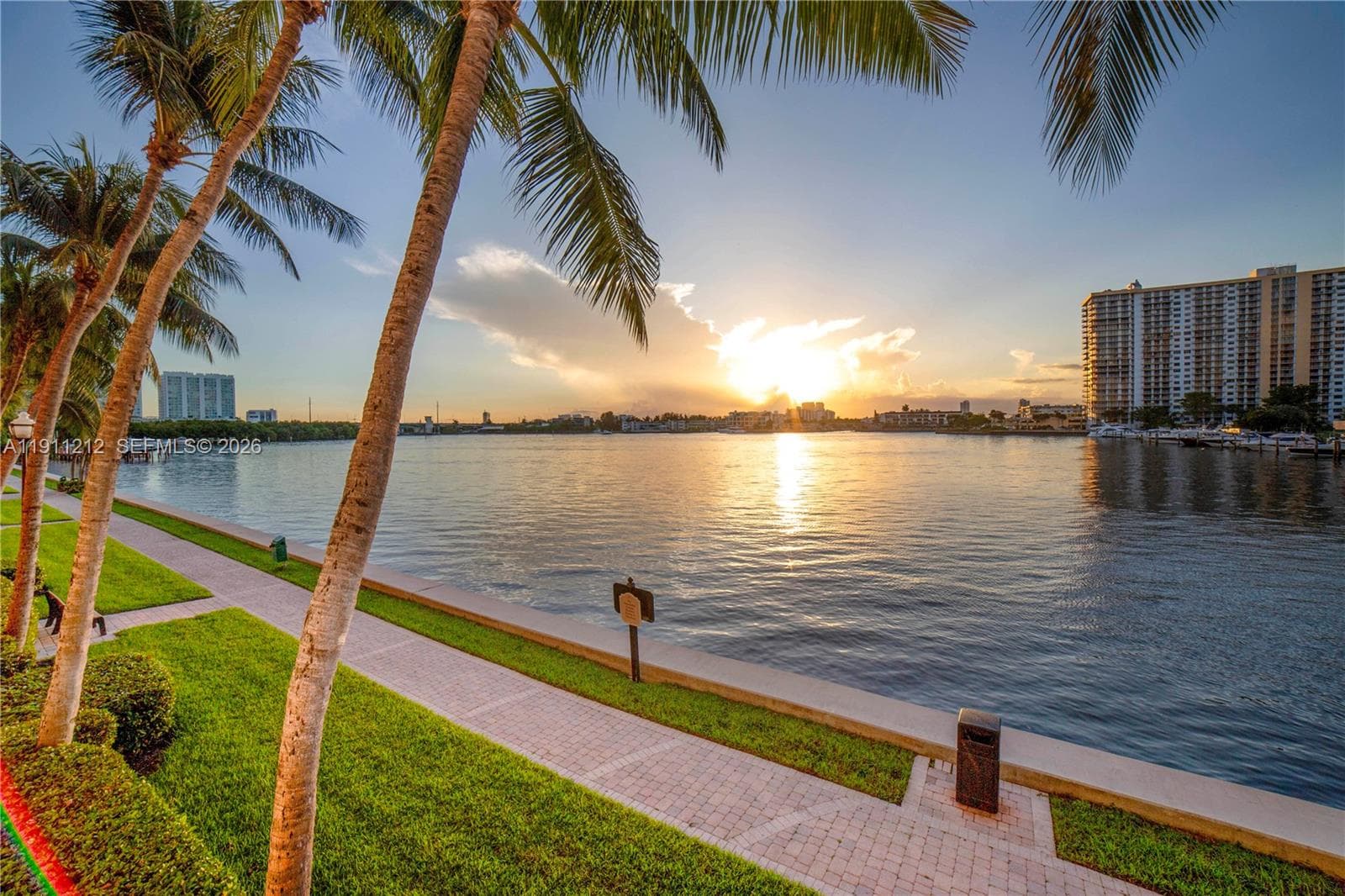 17150 N Bay Rd # 2207, Sunny Isles Beach FL 33160