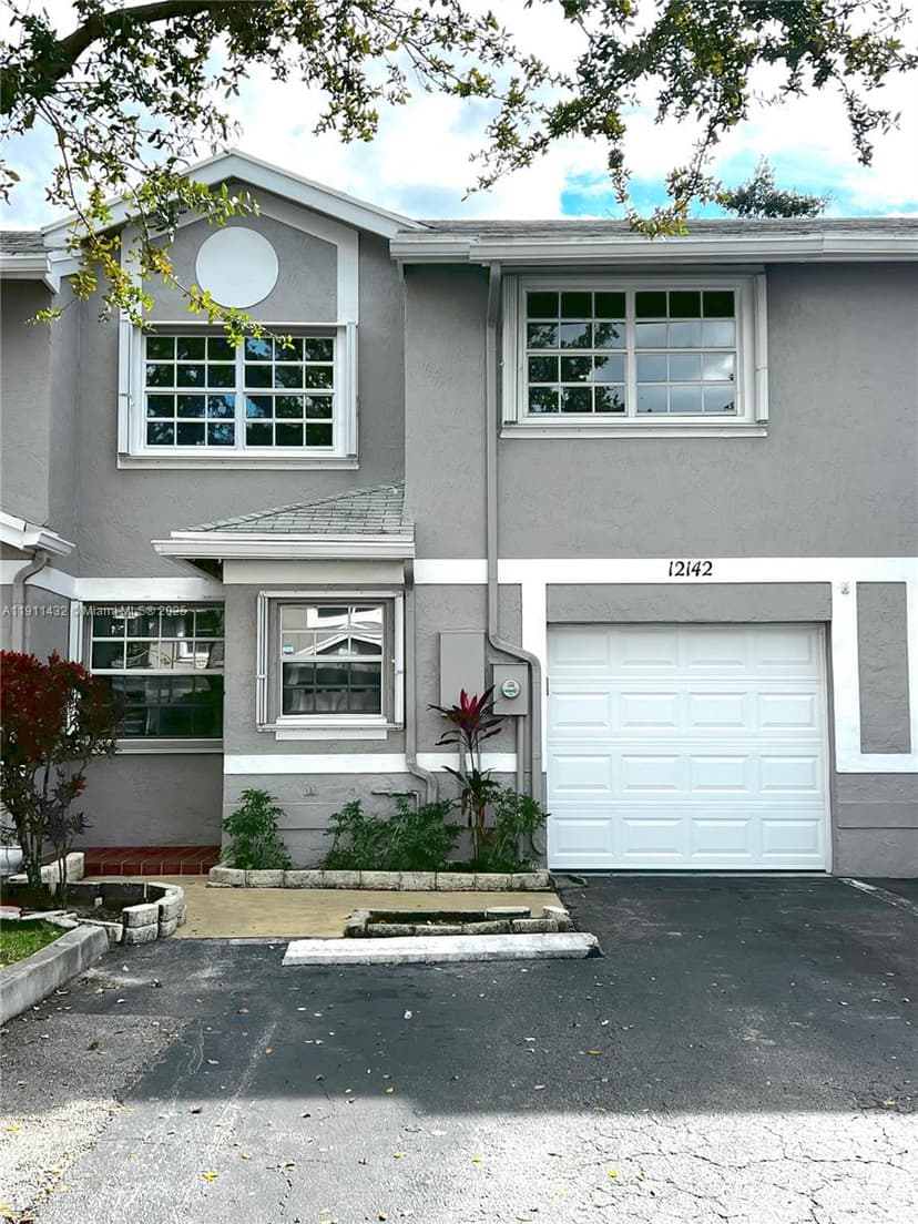 12142 SW 50th Ct, Cooper City FL 33330