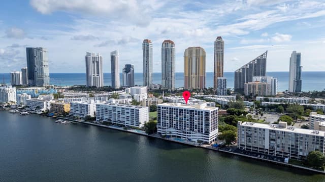 17720 N Bay Rd # 803, Sunny Isles Beach FL 33160 - Sunny Isles Beach, FL - Photo 4