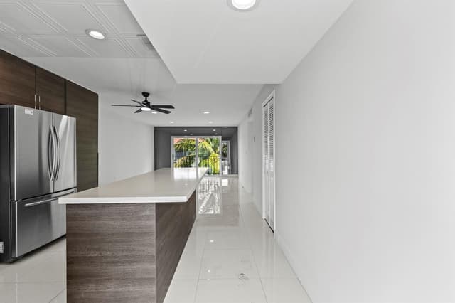 809 W Oakland Park Boulevard # K12, Oakland Park FL 33311 - Oakland Park, FL - Photo 2