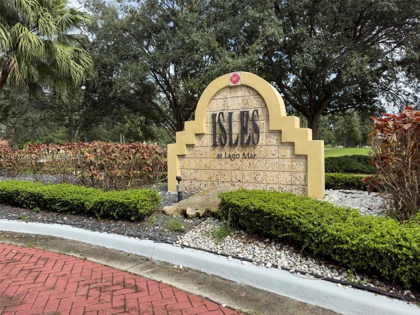 12730 Vista Isles Dr # 828, Sunrise FL 33325