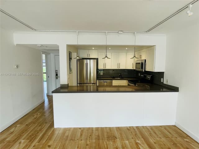 1650 NE 115th St # 311, Miami FL 33181 - Miami, FL - Photo 7