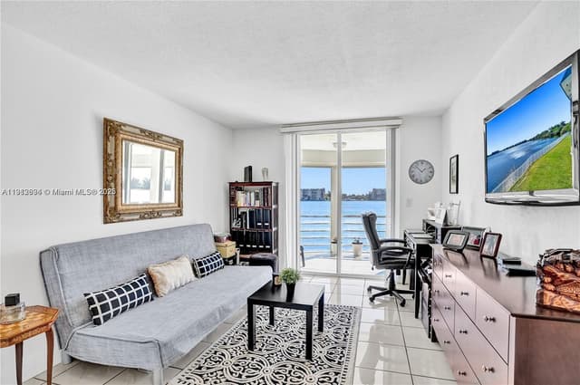 1000 NE 191st St # 21, Miami FL 33179 - Miami, FL - Photo 7