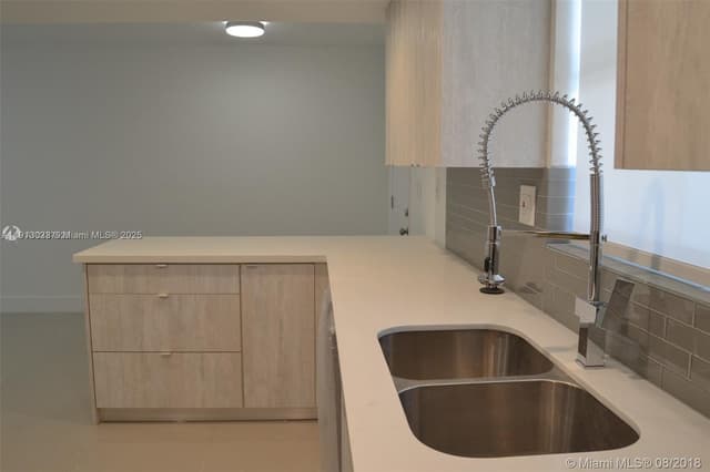 9375 Fontainebleau Blvd # L122, Miami FL 33172 - Miami, FL - Photo 7