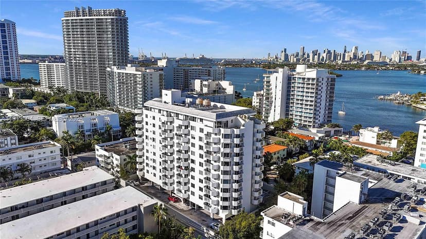 1621 Bay Rd # 606, Miami Beach FL 33139