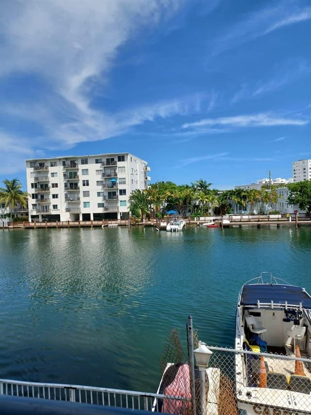 8001 N Crespi Boulevard # 2c, Miami Beach FL 33141 - Miami Beach, FL - Photo 6