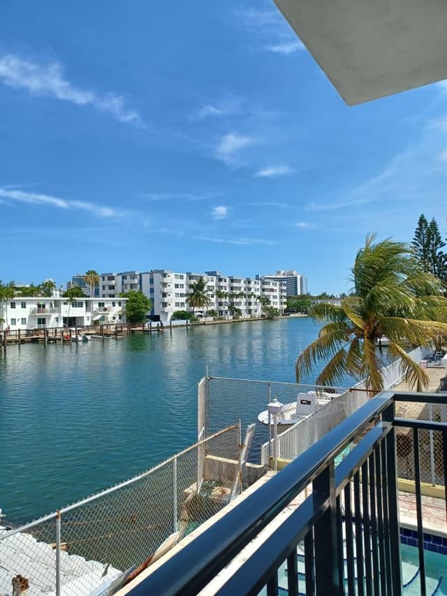 8001 N Crespi Boulevard # 2c, Miami Beach FL 33141 - Miami Beach, FL - Photo 3