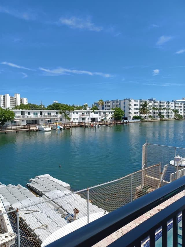 8001 N Crespi Boulevard # 2c, Miami Beach FL 33141 - Miami Beach, FL - Photo 4