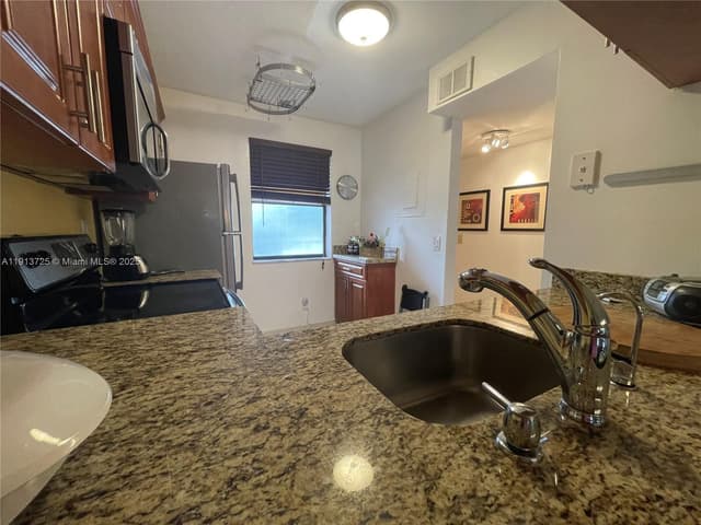 2786 NW 104th Ave # 211, Sunrise FL 33322 - Sunrise, FL - Photo 4