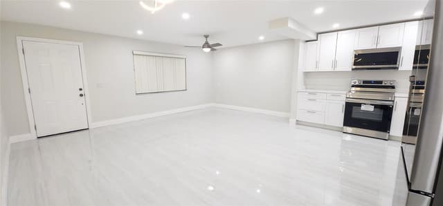 343 Normandy H # 343, Delray Beach FL 33484 - Delray Beach, FL - Photo 3