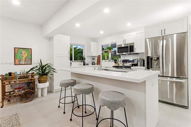 191 SE 13th Ave, Pompano Beach FL 33060 - Pompano Beach, FL - Photo 4