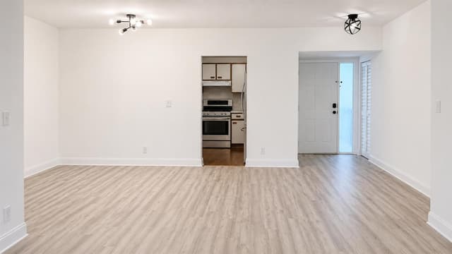 2881 Carambola Circle S # 2072, Coconut Creek FL 33066 - Coconut Creek, FL - Photo 4