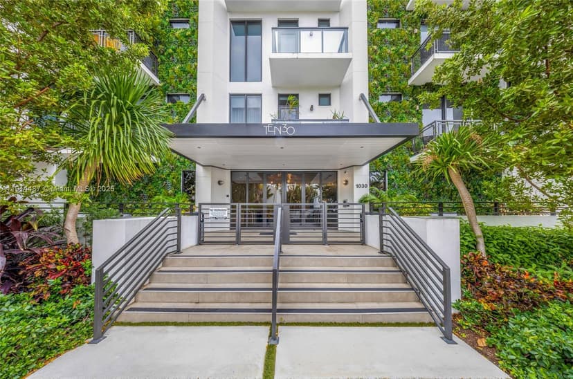 1030 15th St # 306, Miami Beach FL 33139