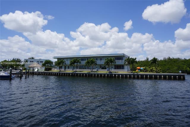 2700 NE 135th St # 45, North Miami FL 33181 - North Miami, FL - Photo 3