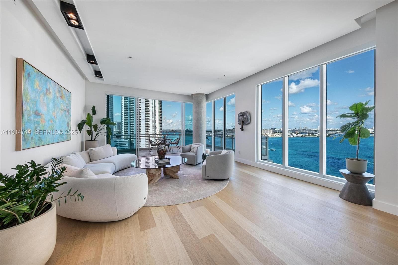 900 Brickell Key Blvd # 1403, Miami FL 33131