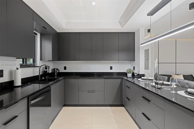 1101 N 14th Ave, Hollywood FL 33020 - Hollywood, FL - Photo 4