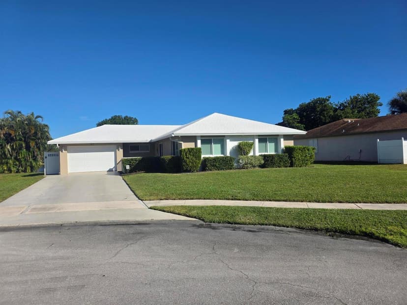 27 Vista Del Rio, Boynton Beach FL 33426