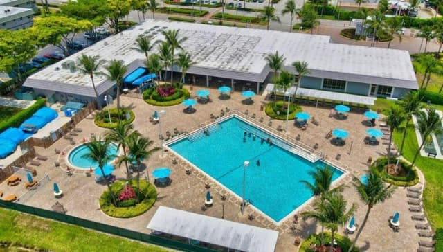 193 Saxony E, Delray Beach FL 33446 - Delray Beach, FL - Photo 6