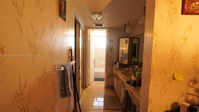 3940 NW 42nd Ave # 215, Lauderdale Lakes FL 33319 - Lauderdale Lakes, FL - Photo 7