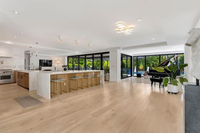 795 Lakeview Dr, Miami Beach FL 33140 - Miami Beach, FL - Photo 7