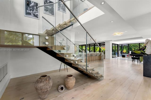 795 Lakeview Dr, Miami Beach FL 33140 - Miami Beach, FL - Photo 5
