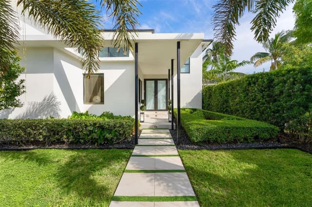 795 Lakeview Dr, Miami Beach FL 33140 - Miami Beach, FL - Photo 4