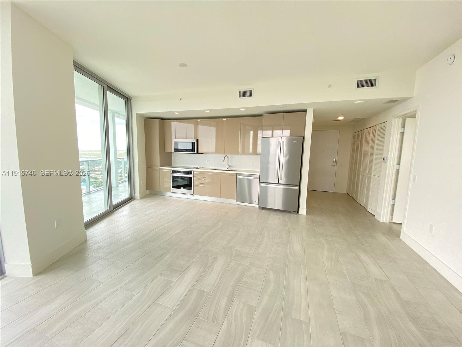 2000 Metropica Way # 2104, Sunrise FL 33323