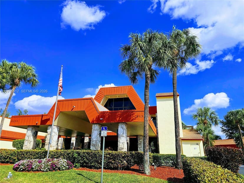 3190 Holiday Springs Blvd # 111, Margate FL 33063
