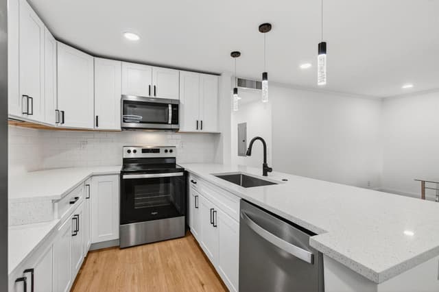 449 Normandy J, Delray Beach FL 33484 - Delray Beach, FL - Photo 3