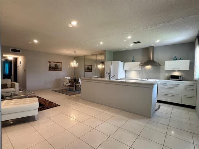 14492 Canalview Drive # B, Delray Beach FL 33484 - Delray Beach, FL - Photo 2