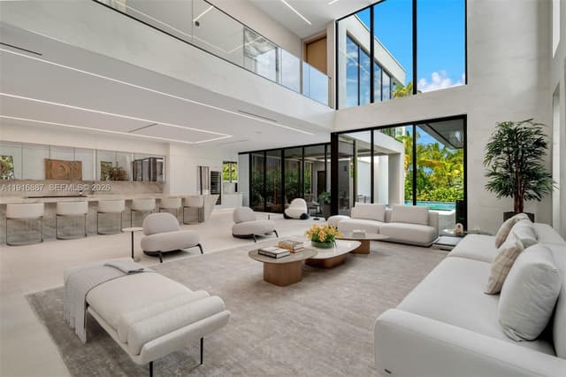 725 NE 77th St, Miami FL 33138 - Miami, FL - Photo 3