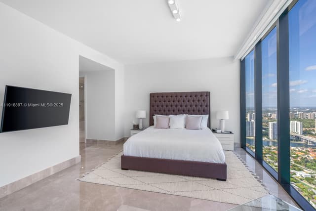 18555 Collins Ave # 5105, Sunny Isles Beach FL 33160 - Sunny Isles Beach, FL - Photo 3