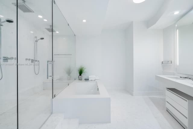 18555 Collins Ave # 5105, Sunny Isles Beach FL 33160 - Sunny Isles Beach, FL - Photo 4
