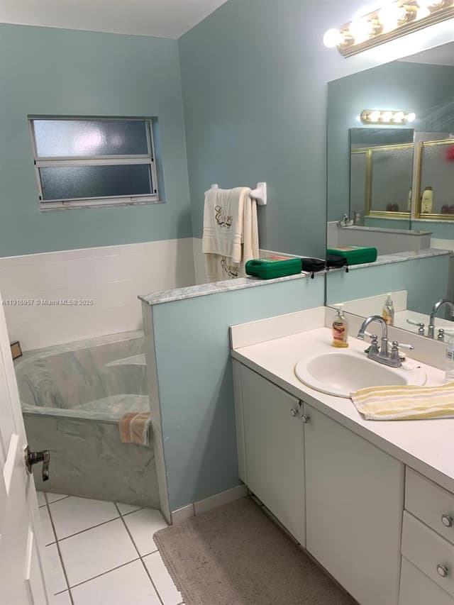 462 SE 23rd Dr, Homestead FL 33033 - Homestead, FL - Photo 7