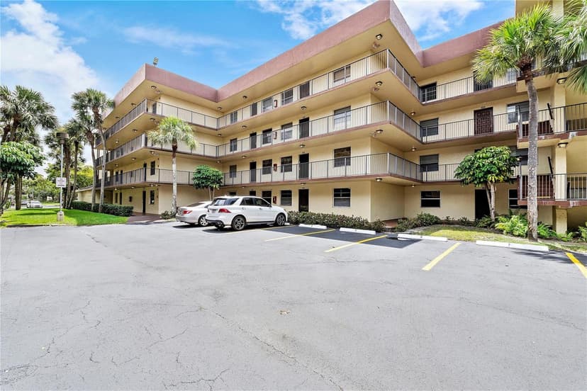 3141 NW 47th Terrace # 130, Lauderdale Lakes FL 33319