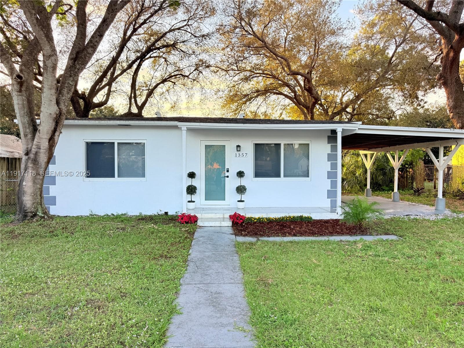 1357 SW 22nd Ter, Fort Lauderdale FL 33312